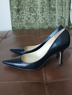 Jimmy Choo Black Pointed Toe Leather Pumps